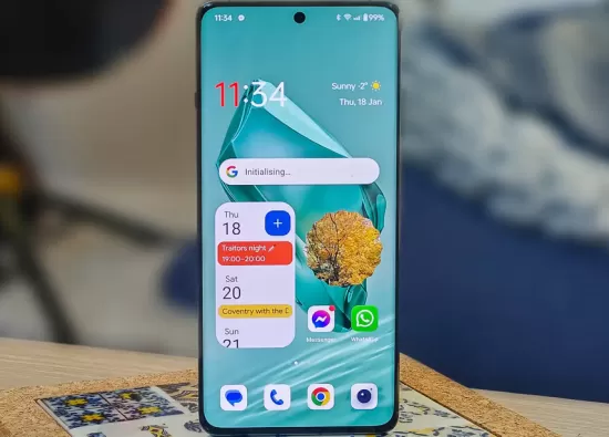OnePlus 13: Три камеры 50-МП и ультразвуковой датчик отпечатков пальцев