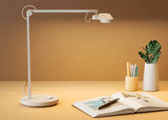 Xiaomi представила умную настольную лампу MIJIA Desktop Study Lamp Pro с автоматической регулировкой яркости