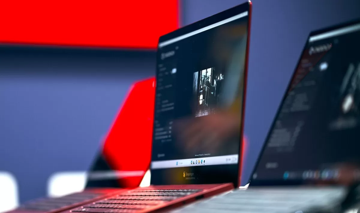 ASUS представит новый ноутбук с процессором Snapdragon X на мероприятии virtual launch 20 мая 2024 года.